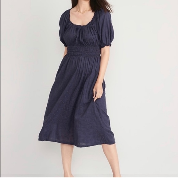 Old Navy Dresses & Skirts - Old Navy EUC Waist-Defined Puff-Sleeve Embroidered Midi Dress Size XXL